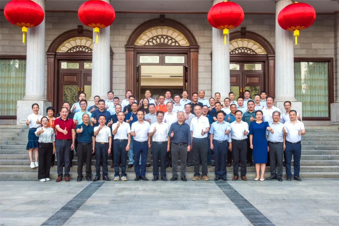 威華集團(tuán)助力“我的家鄉(xiāng)我建設(shè)”平遠(yuǎn)縣熱柘鎮(zhèn)鄉(xiāng)賢回鄉(xiāng)考察活動(dòng)順利舉行！
